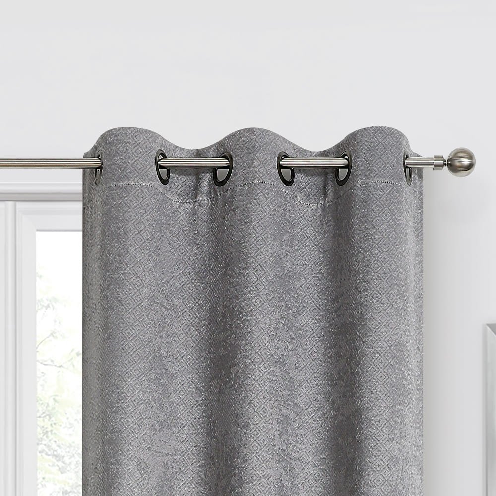 Cortinas blackout de poliéster Regal Home Collections® Diamond de 1.93 x 2.13 m color gris plateado, 2 piezas - Image 2