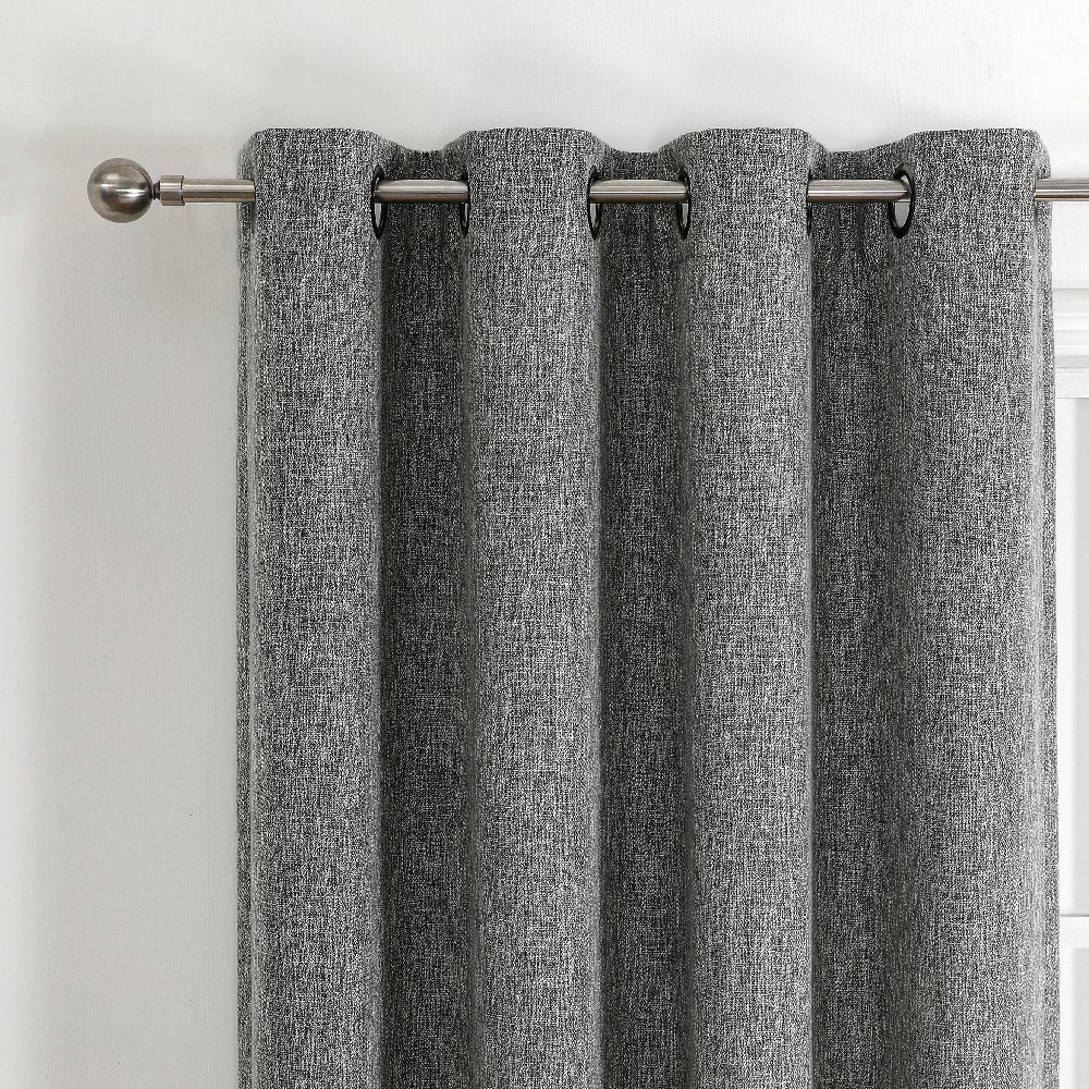 Cortina blackout de poliéster Regal Home Collections® Campbell de 2.41 m color grafito - Image 3