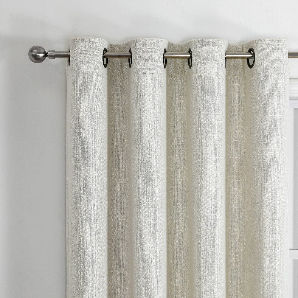 Cortina blackout de poliéster Regal Home Collections® Campbell de 2.13 m color marfil - Image 3